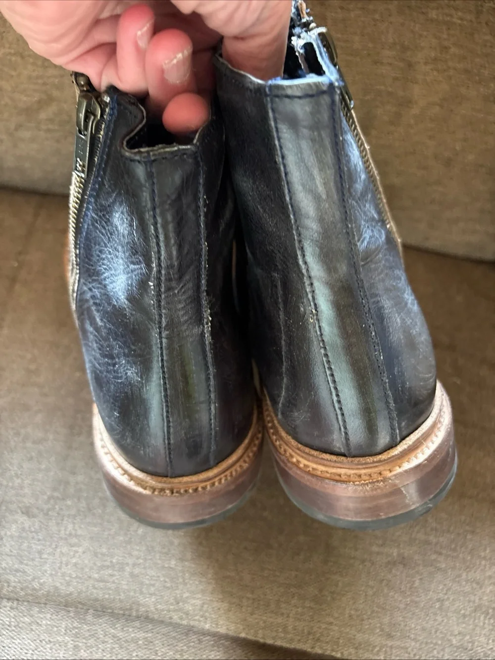 FREEBIRD DOUGLAS Men’s Chelsea Boot Size 9 Dark Navy